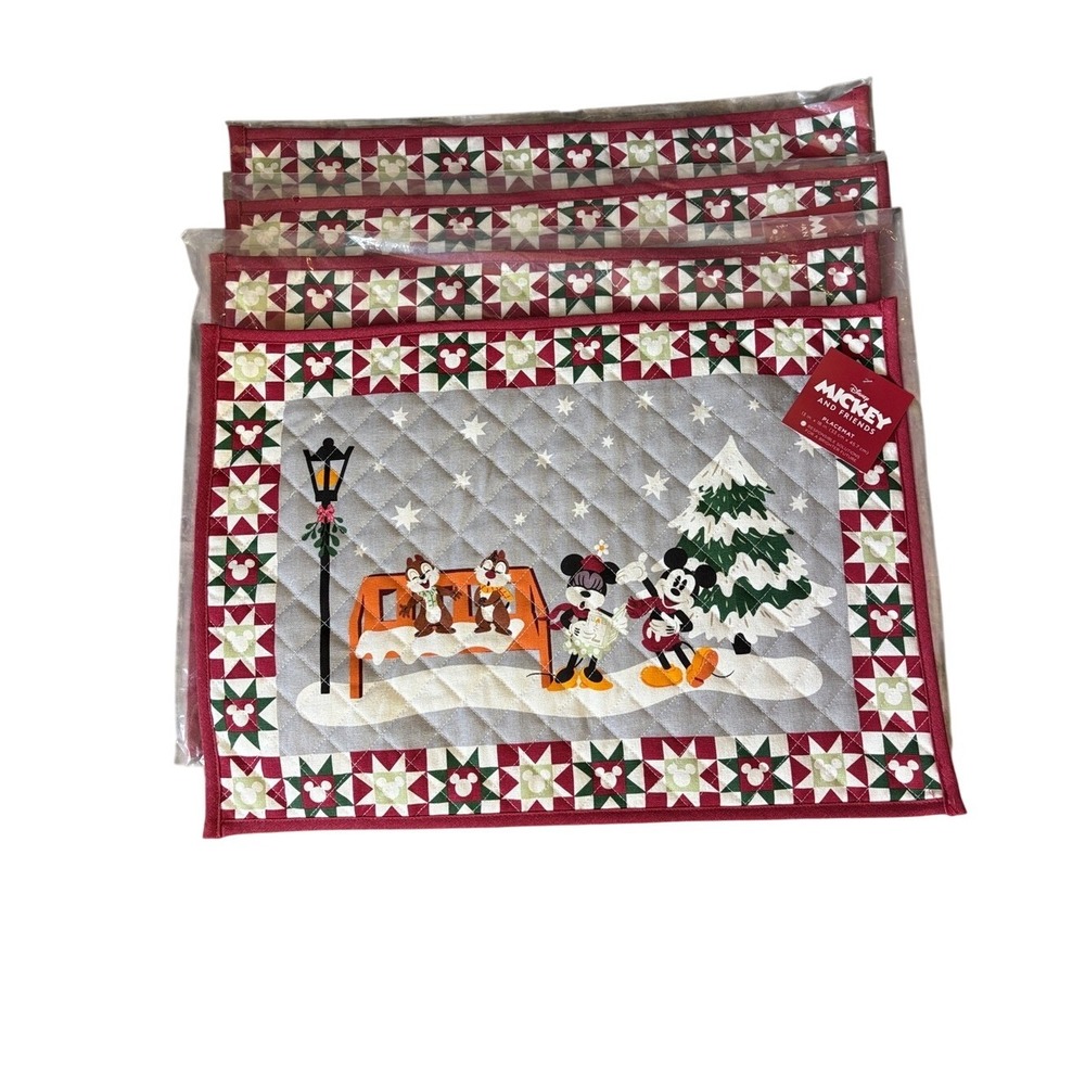 Disney Mickey Minnie Mouse Christmas Quilted Fabric Placemats (4) 12"x18" NEW
